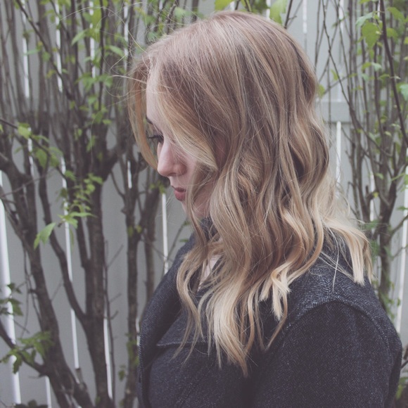 Meet your Posher, Valerie - Picture 2 of 2